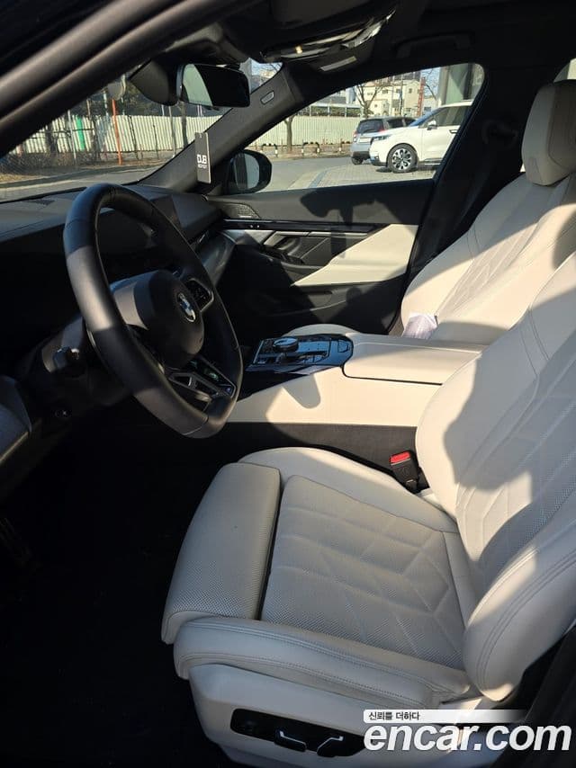 BMW 5시리즈 (G60) 523d M Sport, 2025 2