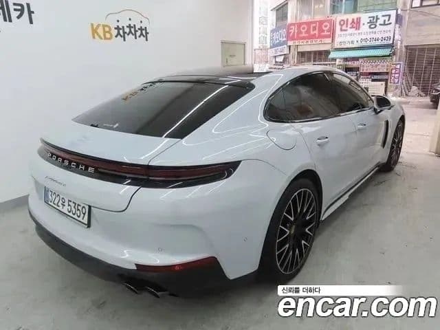 Porsche Panamera (976), 2025 4