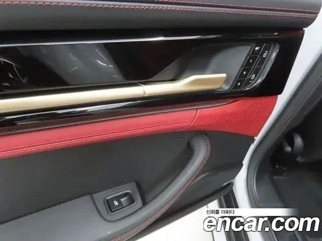 Porsche Panamera (976), 2025 18