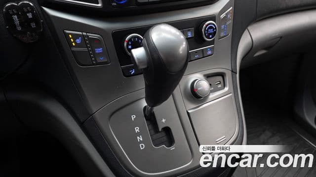 Hyundai Grand Starex 4WD детский перевозочный автомобиль, 2017 9