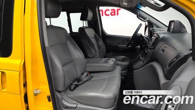 Hyundai Grand Starex 4WD детский перевозочный автомобиль, 2017 11