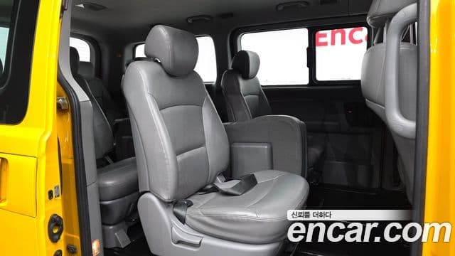 Hyundai Grand Starex 4WD детский перевозочный автомобиль, 2017 12