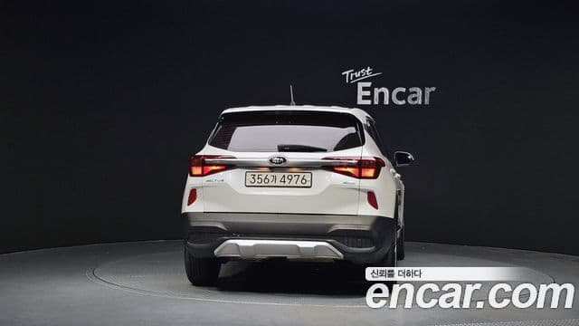 Kia Seltos Trendy, 2020 4