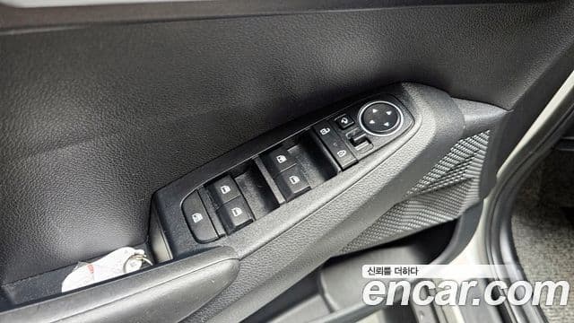 Kia Seltos Trendy, 2020 17