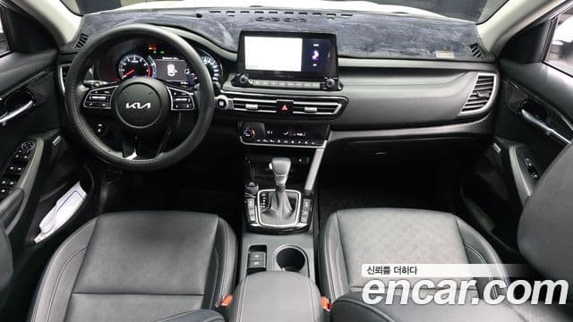 Kia Seltos Signature, 2023 7