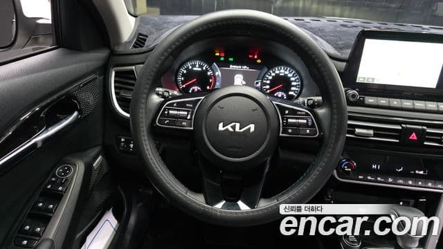 Kia Seltos Signature, 2023 13