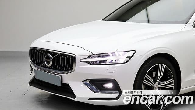 Volvo S60 3세대 B5 Inscription, 2021 19