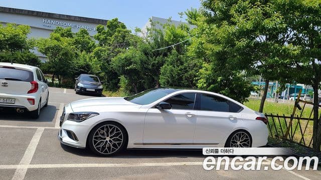 Genesis G80 Sport, 2018 10
