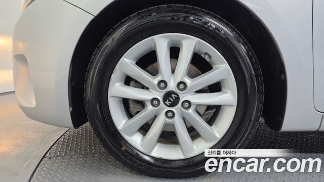 Kia The / новый New K3 Trendy, 2017 все фото