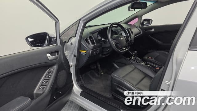 Kia The / новый New K3 Trendy, 2017 10