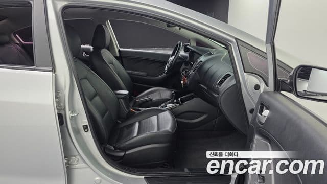 Kia The / новый New K3 Trendy, 2017 12