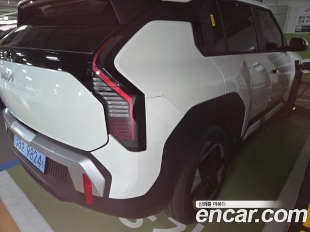 Kia EV3 Air, 2027 4