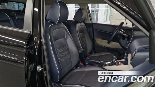 Hyundai Venue 1.6 Flux, 2020 11