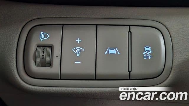 Hyundai Venue 1.6 Flux, 2020 16