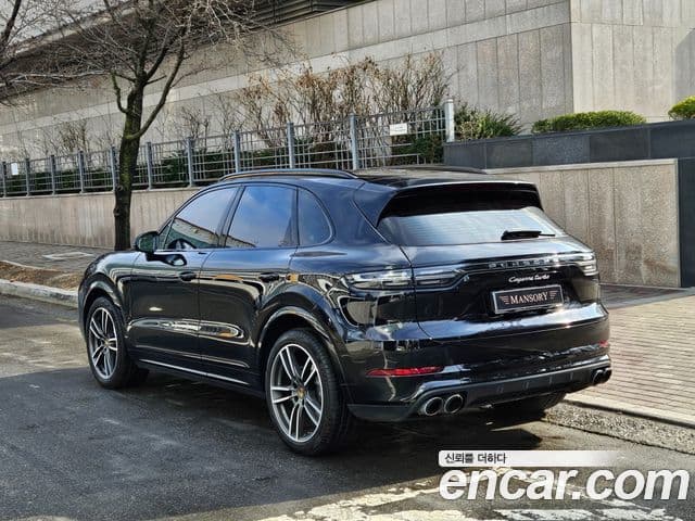 Porsche Cayenne (PO536) 4.0 турбо, 2020 2