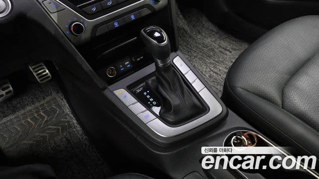 Hyundai Avante AD 1.6 GDI Value Plus, 2018 9