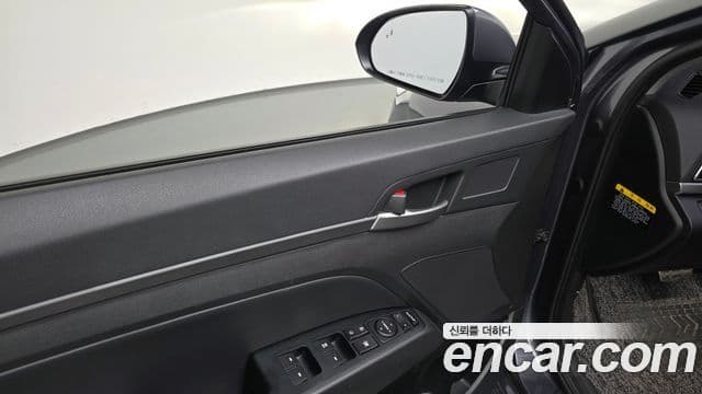 Hyundai Avante AD 1.6 GDI Value Plus, 2018 13