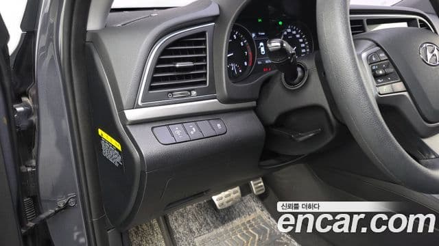 Hyundai Avante AD 1.6 GDI Value Plus, 2018 14