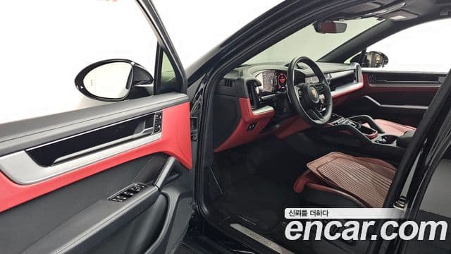 Porsche Cayenne (PO536) 3.0 купе, 2025 10