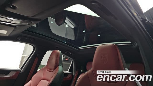 Porsche Cayenne (PO536) 3.0 купе, 2025 18