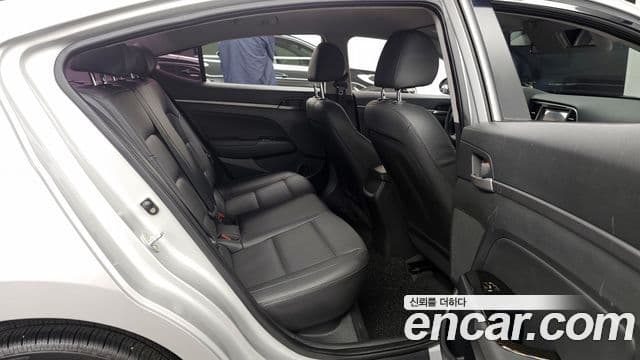 Hyundai Avante AD 1.6 GDI Value Plus, 2017 12