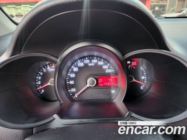 Kia All New Morning Luxury, 2013 8