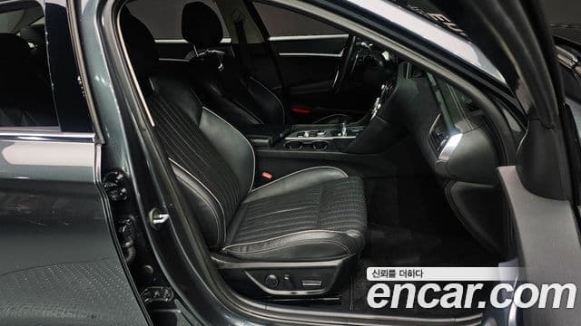 Genesis G70 Elite, 2019 10