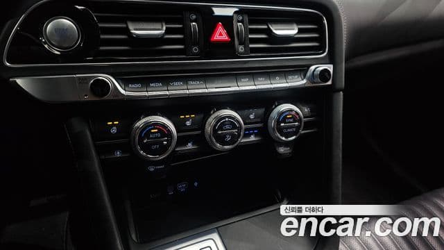 Genesis G70 Elite, 2019 19