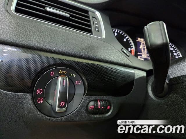 Volkswagen New Jetta 6세대, 2014 12