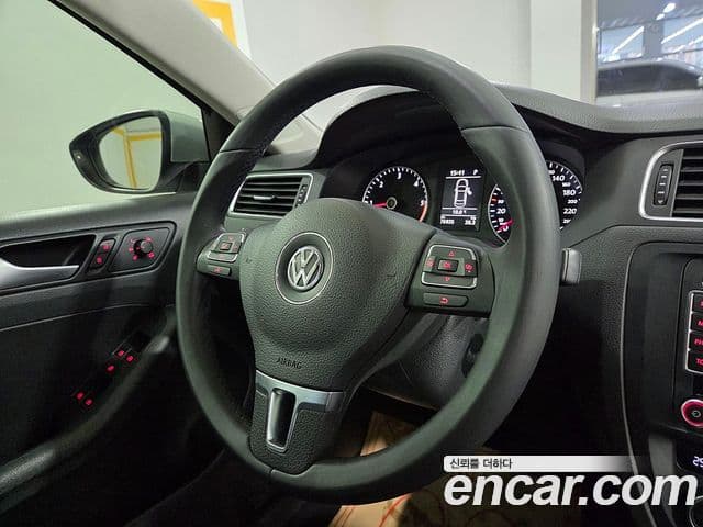 Volkswagen New Jetta 6세대, 2014 14