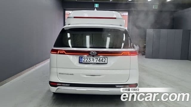Kia Carnival 4세대 бензин 9인승 High Limousine(компания по спецнадстройкам), 2021 3