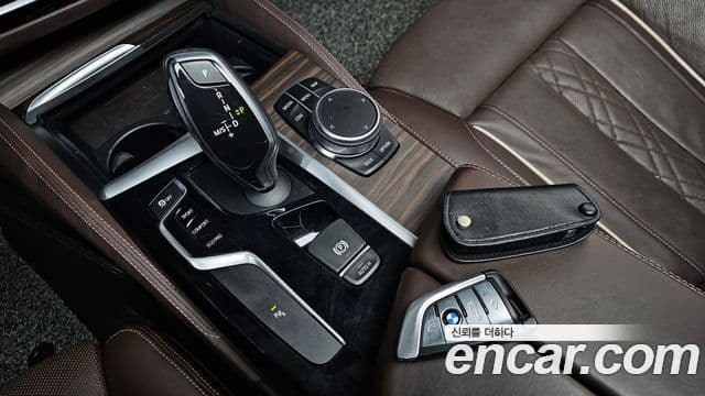 BMW 5시리즈 (G30) 520d Luxury Plus, 2018 9