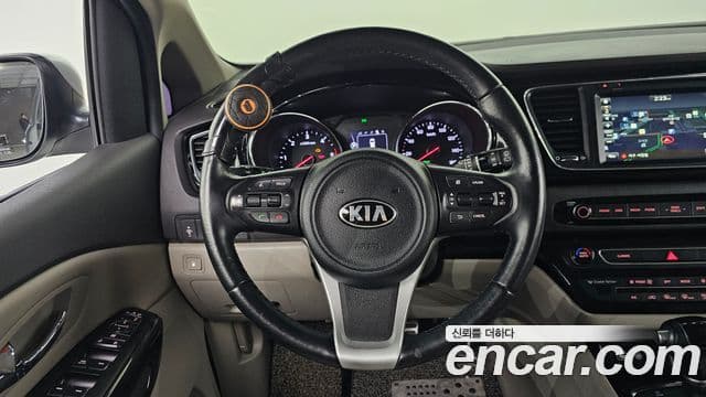 Kia All New Carnival Prestige, 2016 13
