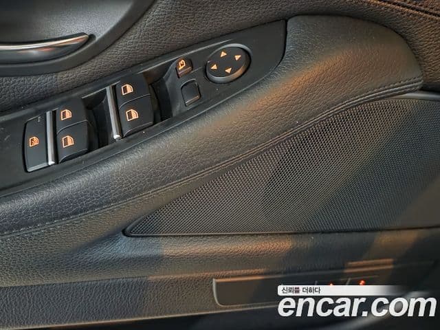 BMW 5시리즈 (F10), 2011 16