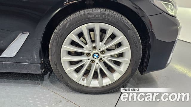 BMW 5시리즈 (G30) Luxury, 2022 все фото