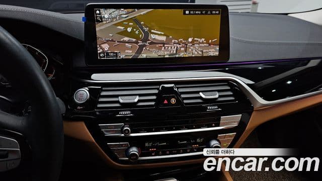 BMW 5시리즈 (G30) Luxury, 2022 14