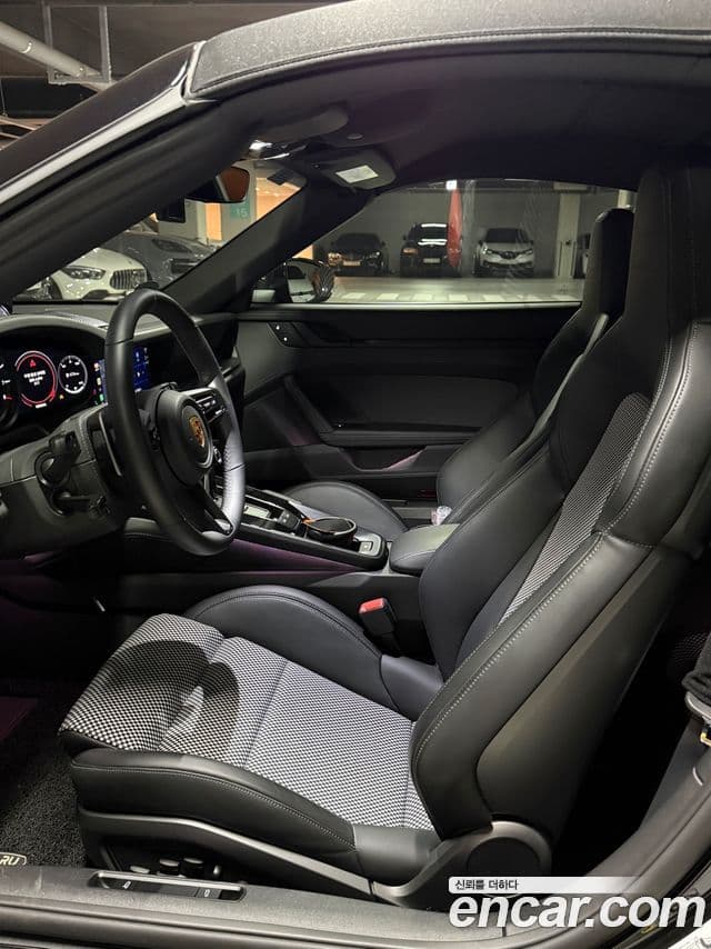 Porsche 911 (992) Targa 4 GTS 50th Anniversary Porsche Design, 2023 7