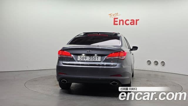 Hyundai i40 살룬 Premium, 2012 4