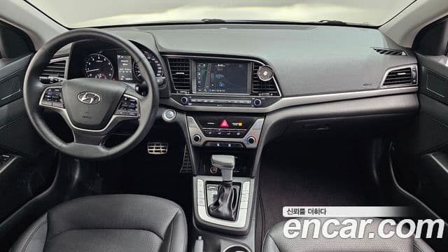 Hyundai Avante AD 1.6 GDI Value Plus, 2017 3