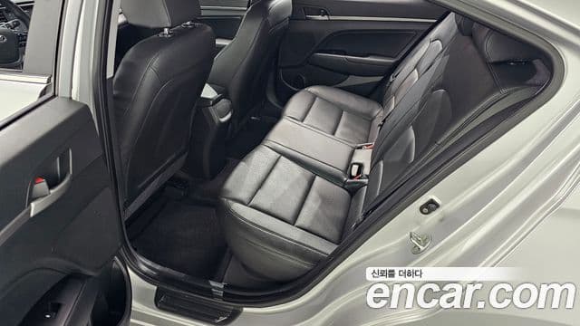 Hyundai Avante AD 1.6 GDI Value Plus, 2017 8