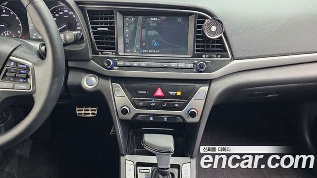 Hyundai Avante AD 1.6 GDI Value Plus, 2017 15