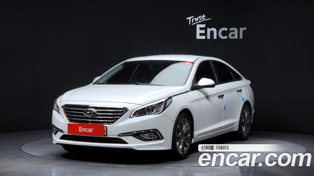 Hyundai LF Sonata Premium, 2015 1