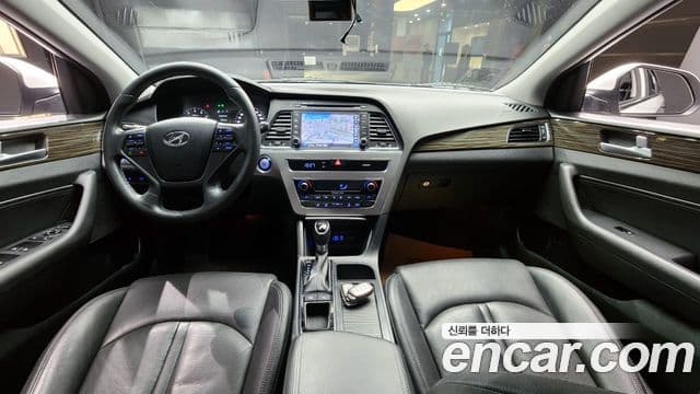 Hyundai LF Sonata Premium, 2015 7