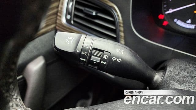 Hyundai LF Sonata Premium, 2015 13