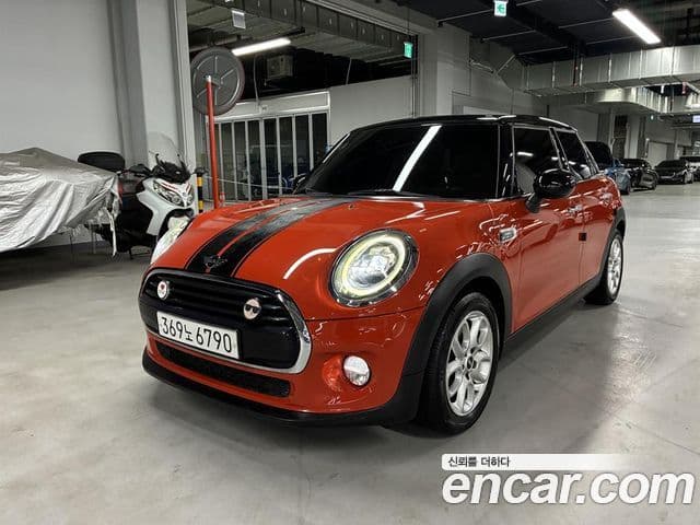 Mini Cooper 3세대, 2019 2