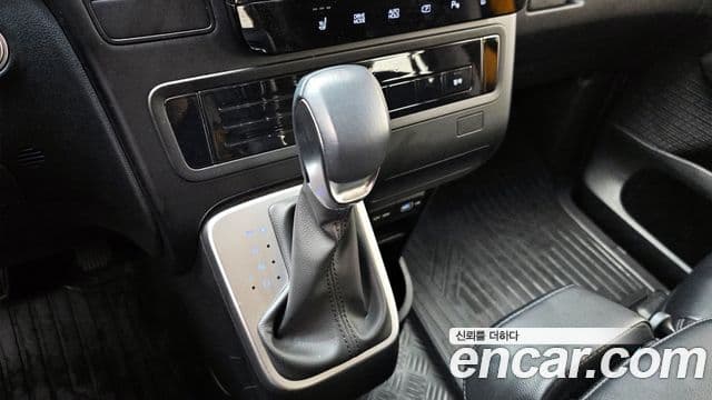 Hyundai Staria 15인승, 2023 9