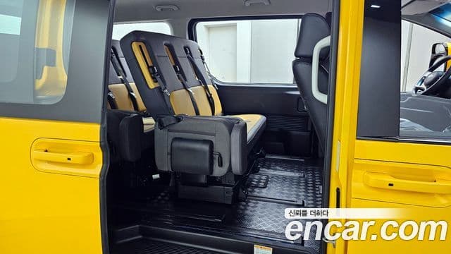 Hyundai Staria 15인승, 2023 13