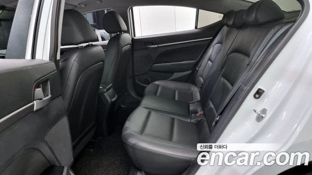 Hyundai Avante AD 1.6 GDI Value Plus, 2018 13