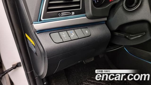 Hyundai Avante AD 1.6 GDI Value Plus, 2018 17