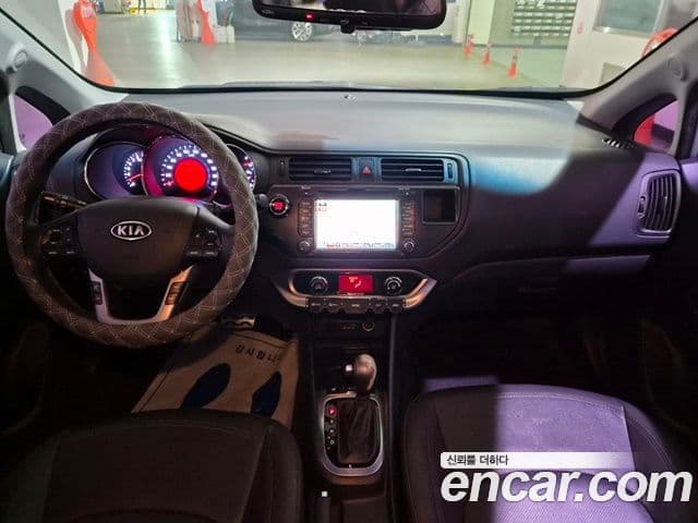 Kia All New Pride Prestige, 2012 8